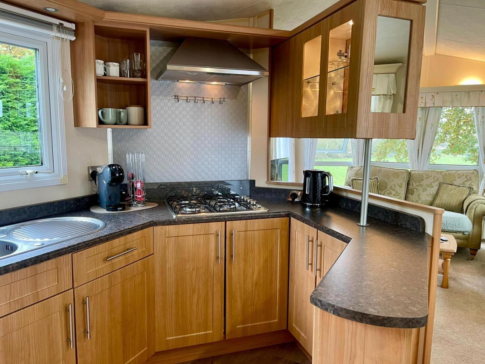 Deerhurst Severnside Boat And Caravan Park Gloucestershire - Caravan 1 מראה חיצוני תמונה