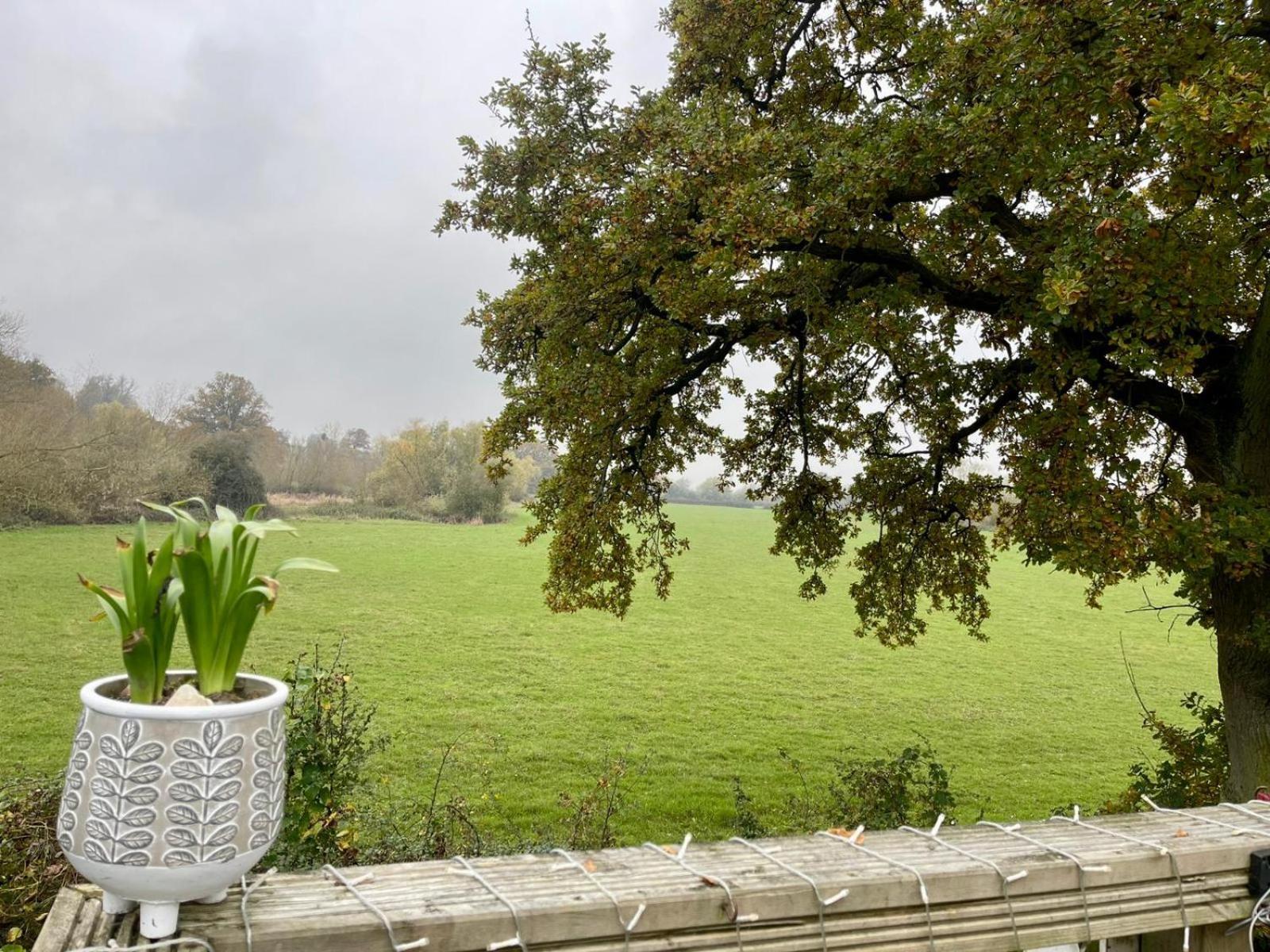 Deerhurst Severnside Boat And Caravan Park Gloucestershire - Caravan 1 מראה חיצוני תמונה
